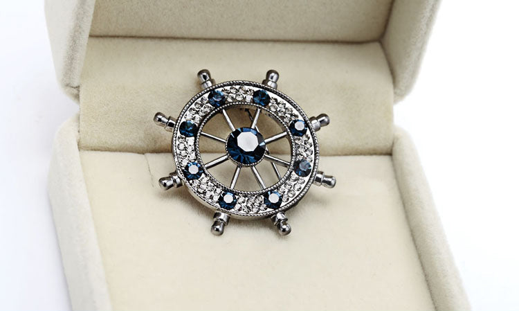TB016 | Austrian Crystal Men's Modern Boat Ship’s Wheel Suit Brooch Pin Jacket Accessories – White or Blue